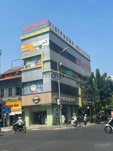 Bán tòa nhà ngay Hai Bà Trưng, Phường 8, Quận 3, DT (8 x 20)m - hầm 8