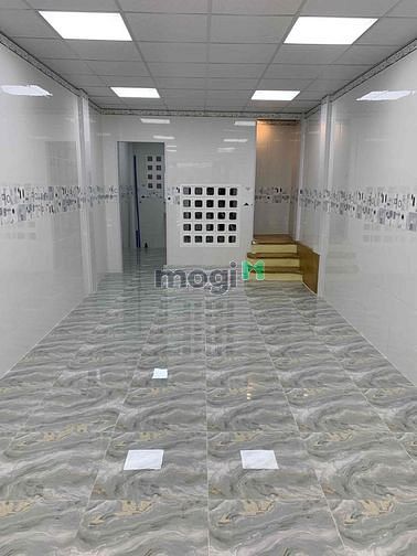 Cho thuê nhà Hồng Bàng, P16, Q11. DT: 4x18m, 1 lầu, 2PN. Giá 15 triệu