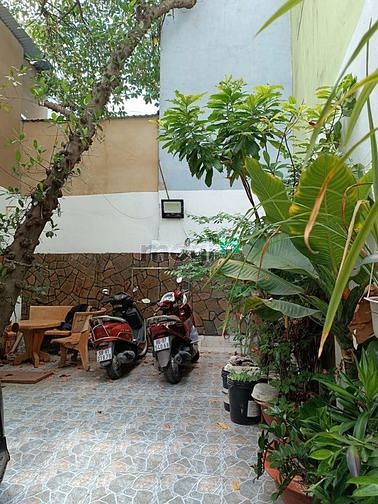 90tr/m2. Ngang 8,5m. 82m2. Xây CHDV. Nguyễn Thượng Hiền. P1.GV