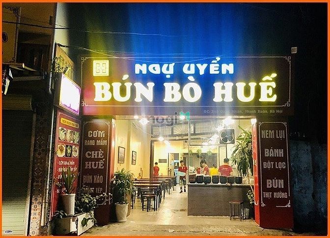 Cho thuê mặt bằng hàng ăn mặt phố TRUNG KÍNH, dân cư đông đúc.