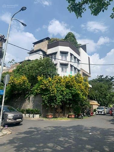 Bán Villa góc 2MT Hai Bà Trưng, P, Tân Định Q1, dt:12x22m giá 69 tỷ