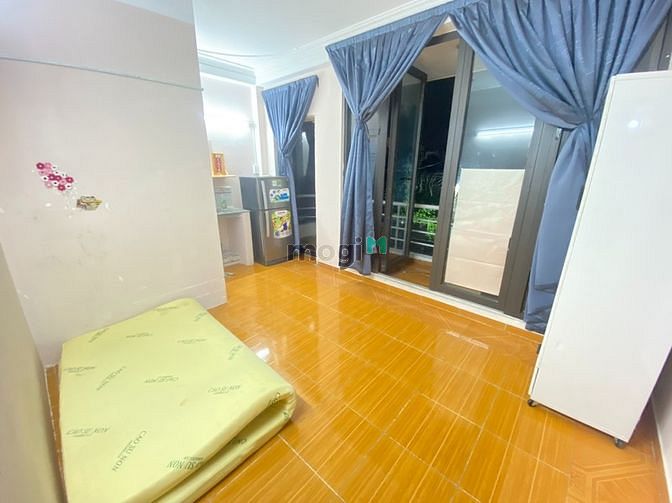 Phòng trọ giá rẻ đầy đủ nội thất có ban công_Gần công viên Phú Lâm