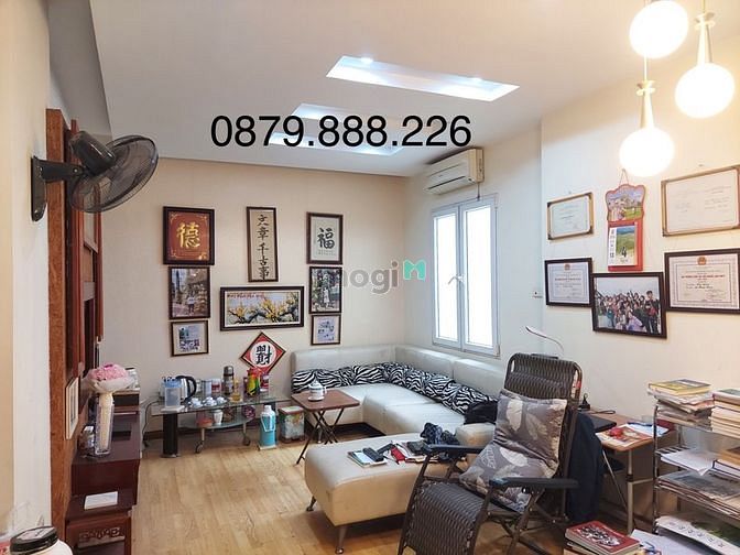 Nhà nguyên căn Bồ Đề cho thuê lô góc ô tô vào 50m2-12triêụ gần hồ