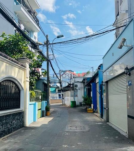 Bán đất thổ cư lô Góc 2 mặt tiền đường Ô tô, Phường Bình Trưng Tây Q2