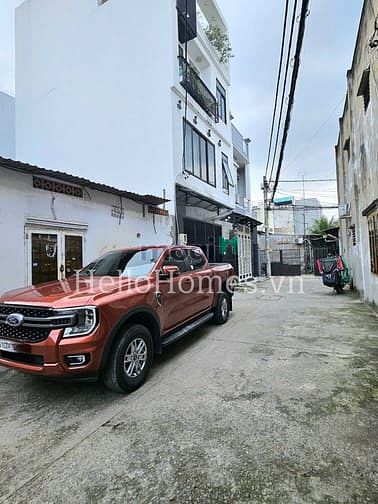 Nhà cũ tiện xây mới đg Nguyễn Văn Quá vào 50m, Quận 12, hẻm 6m, 7x9m