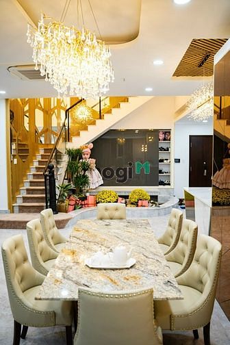 Penhouse Sunrise City khu Central - Quận 7, 182m2 sàn, 102m2 sân vườn