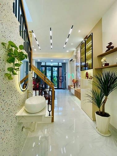 Cần tiền gấp bán nhà Lê Hồng Phong, quận 10, 70m2, 978 triệu, SHR bao