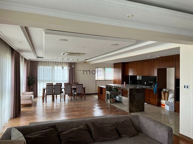 Bán Penhouse happy valley PMH Q7. DT 240M2, Giá 18.3 tỷ.