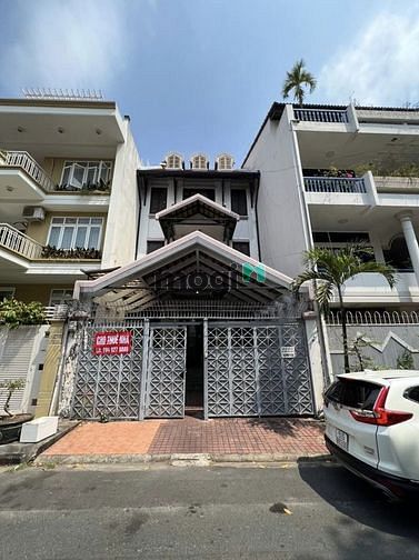BIỆT THỰ Sân vườn hơn 600m2, Ngang 7m - Số 43 Hồ Văn Huê, Q.Phú Nhuận