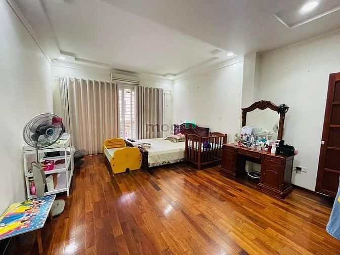 Bán nhà 5 tầng mặt phố 105m2 Mt5 24 tỷ nở hậu 1 mặt phố 1 mặt ngõ