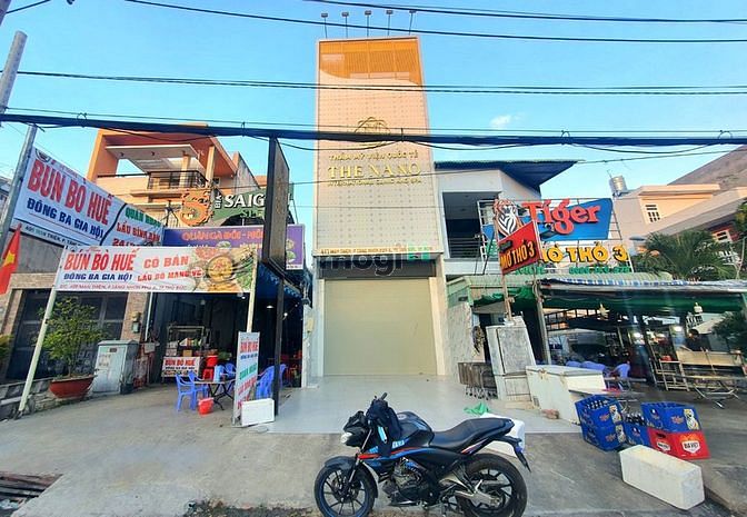 Bán nhà Mặt Tiền Man Thiện,gần chợ đêm , phường TNP A, Q9. 500m2 sàn