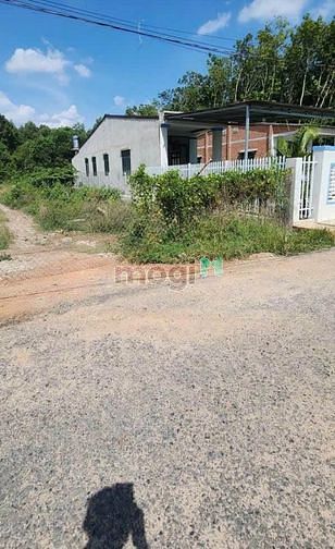 Chủ cần ra gấp đất ngay huyện Gò Dầu giá tốt 275 triệu DT:6x18 SHR