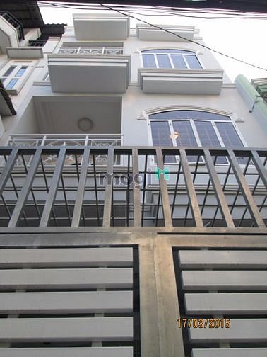 Xuất cảnh nước ngoài bán nhà MT Đặng Dung, Q.1. DT 6.2x27m, hầm, 5 lầu