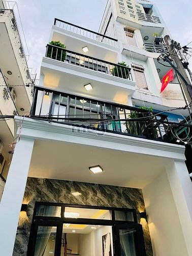 Chính chủ ngộp tiền cần bán nhà Đ.Hai Bà Trưng,Quận 3 DT 90m2 Giá 1tỷ9