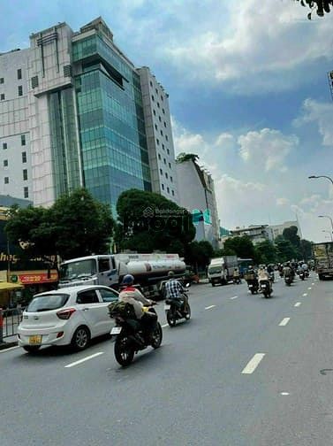 Bán nhà góc 2MT Nguyễn Đình Chiểu P5 Quận 3, dt: 8x20m giá 77 tỷ