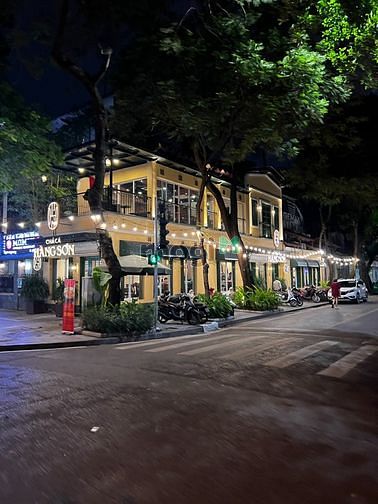 Mặt tiền phố Quang Trung 400m2 - Tụ điểm các thương hiệu chuỗi