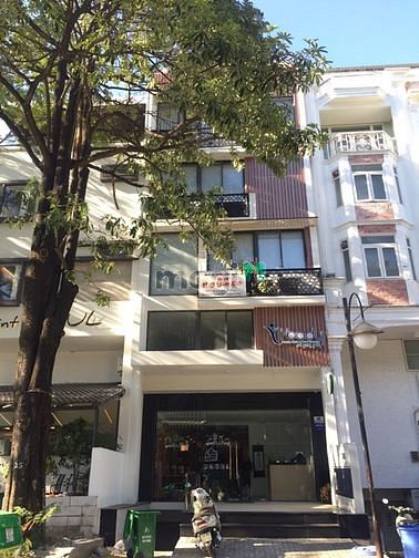 Cho thuê nhà phố Phú Mỹ Hưng kinh doanh spa, quán ăn, văn phòng giá rẻ