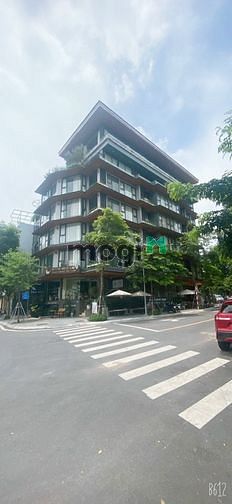 Cho thuê MBKD cafe phố PHẠM HUY THÔNG 9m mặt tiền.