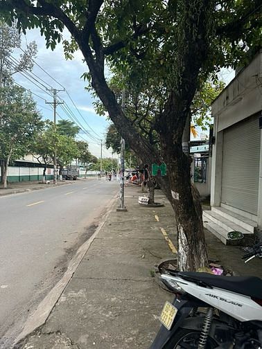 Cho thuê nhà mặt tiền kinh doanh mọi ngành nghề, Ngay cổng sau Pouchen