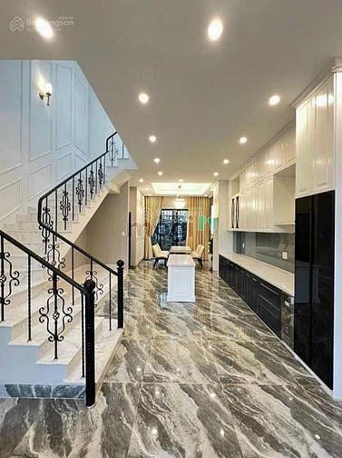 Bán gấp hẻm ô tô đường Võ Văn Tần,Quận 3.DT 60m2 /Giá 2tỷ 300 sổ riêng
