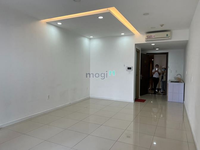 Bán rẻ OT 40.5m2 RiverGate Quận 4 nội thất cơ bản giá 2.345 tỷ bao hết