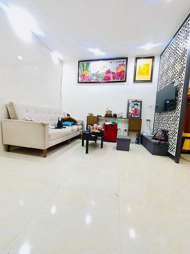Bán nhà tt Kim Liên, lô góc dt 100m, 4 pn, giá 2,68 tỷ có thương lượng