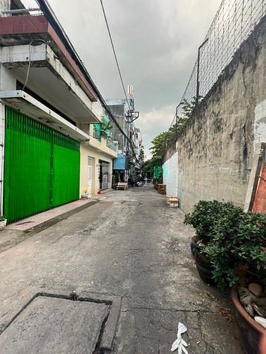 Cho thuê nhà Hẻm Xe Hơi - Đường Sư Vạn Hạnh (nối dài)