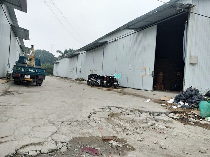 Cho Thuê Kho Mới Bắc Từ Liêm S= 200m2 Cont đỗ Cửa Giá 70k/m2