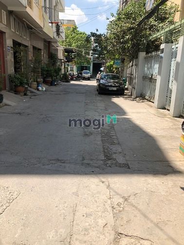 Hẻm xe hơi tới nhà sát mặt tiền đường Hòa Hảo Q10. DT: 3,8x13m. 5 tầng