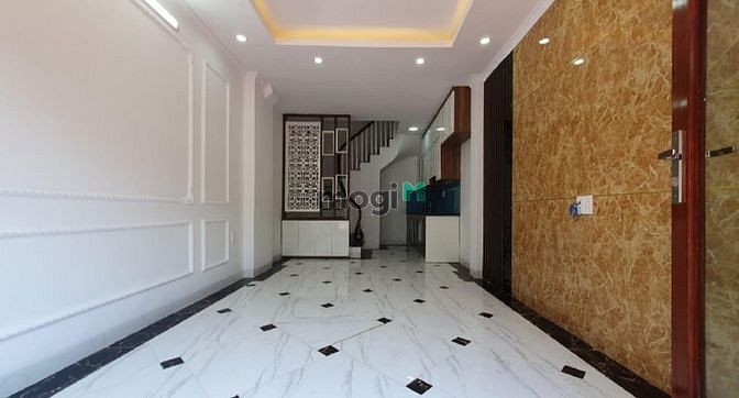 nhà mới đẹp ngọc trì thạch bàn 5 tầng x 30m 2,9 tỷ có thương lượng