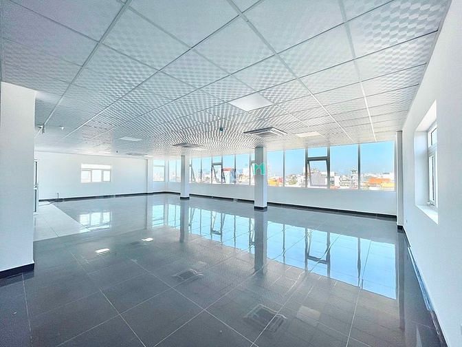 Khai Trương Toà VP 1.600m2 giá 10$ bao phí, ở Nơ Trang Long Bình Thạnh