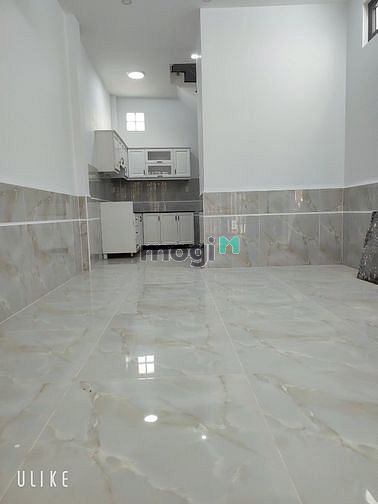 Bán gấp nhà Nguyễn Đình Chính. HXH.