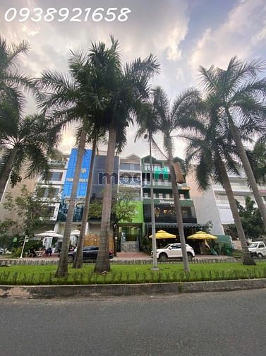 Bán khách sạn mặt tiền Lê Hồng Phong 40M trung tâm Q10 chỉ 29.99 tỷ