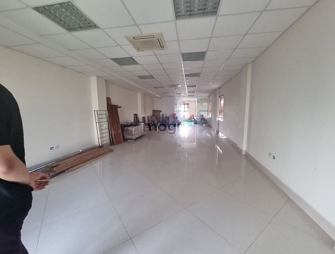 Cho thuê VP Phạm văn đồng 75m2, thông sàn,điều hòa âm trần, cửa kính
