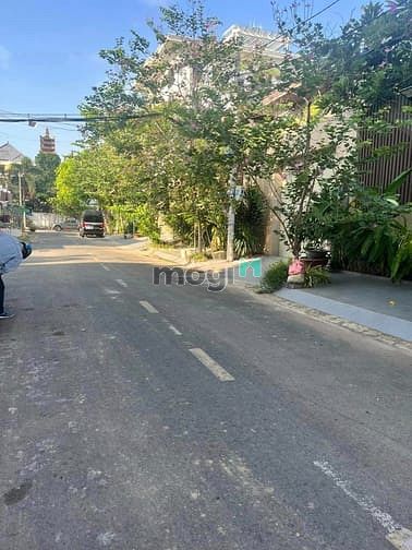 Cần bán biệt Thự 20x20m khu Tên Lửa, đường số 8C, P. Bình Trị Đông B