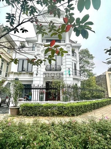 Bán Biệt Thự Khu T Ciputra. Tây Hồ. Lô Góc. DT 305m2. Giá 100 Tỷ