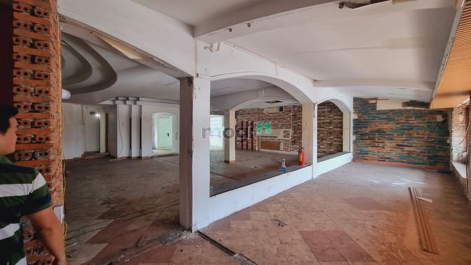 Cho thuê nhà nguyên căn 11x14 mặt tiền đường Nguyễn Tất Thành, P13, Q4