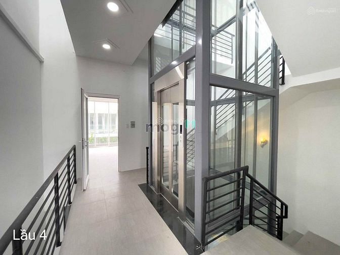Văn phòng shophouse Saritown Dt:76m2 giá 27tr