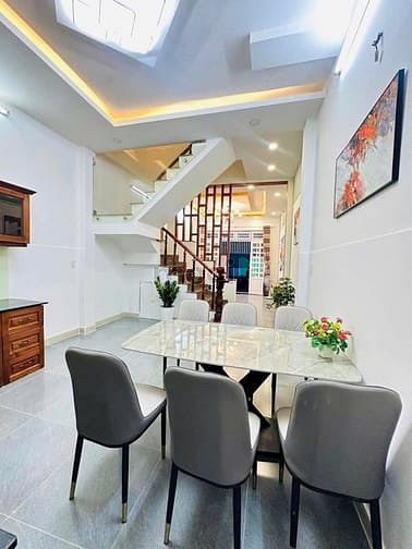 Nhà hẻm xe hơi, sát bên UBP, Đường TX 33, DT:4x16M, Trệt, 2Lầu, 4PN,