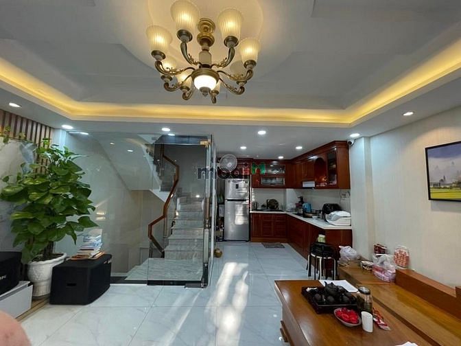 NGỘP Bán gấp MTKD Tân Sơn 132m2 ngang 5.5m 5 lầu view sân bay 15.3 tỷ