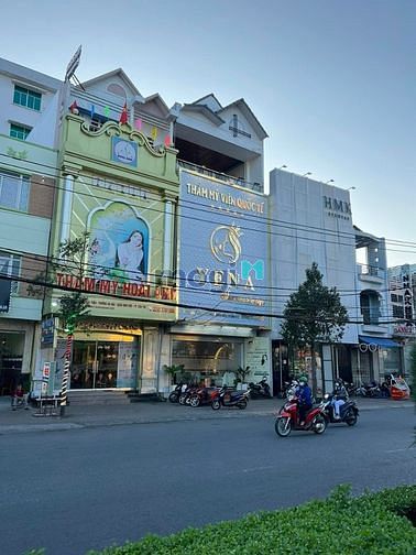 Nhà 2 lầu rộng rãi mặt tiền Mậu Thân xéo siêu thị Lotte, Cần Thơ