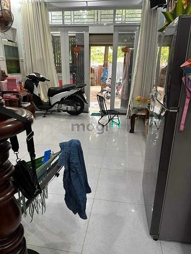 Cần Bán Nhà Gần Bệnh Viện Thủ Đức, Hxh Có Sân Rộng Đậu Oto