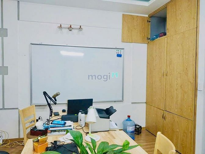 Cho thuê nhà Mới tinh FULL ĐỒ - Sát Cv Hoà Bình  5 Tầng. ô ngủ. Ở Ngay