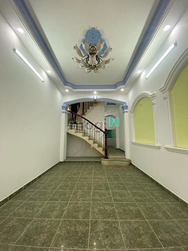 Nhà SÁT HẺM XE HƠI Thích Quảng Đức 43m2, 4 tầng, 4PN, ở ngaynhỉnh 6 tỷ