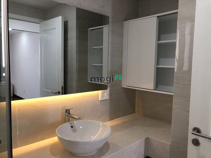 Bán Penthouse Nam Phúc. Dt 150m2, view sông giá 14.1 tỷ