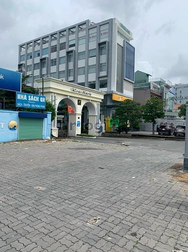 Cho thuê mặt bằng mặt tiền Trần Não ngang 16m dt sàn 800?TLccm2