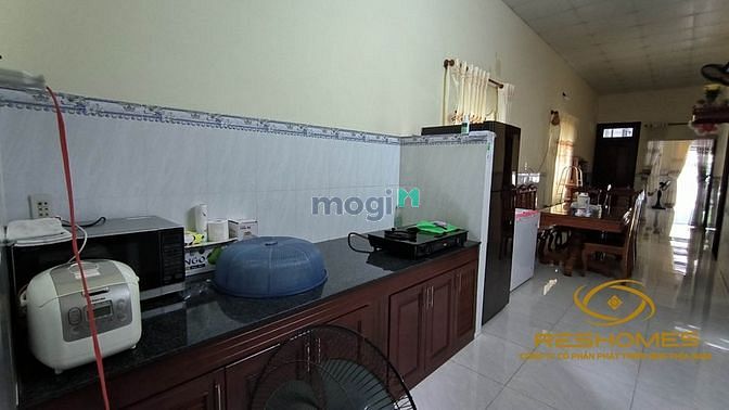 Bán đất tặng nhà mặt tiền gần Kdc Phúc Hải dt 376m2 tại P. Tân Phong