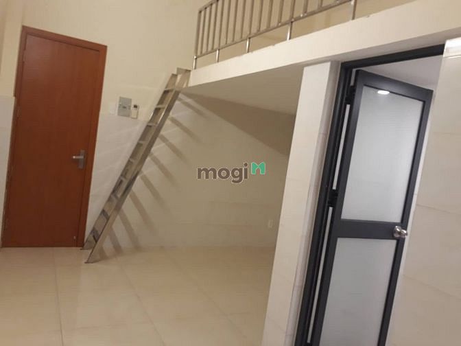 Cho thuê Phòng có gác đường Phạm Văn Bạch, giá 3tr5