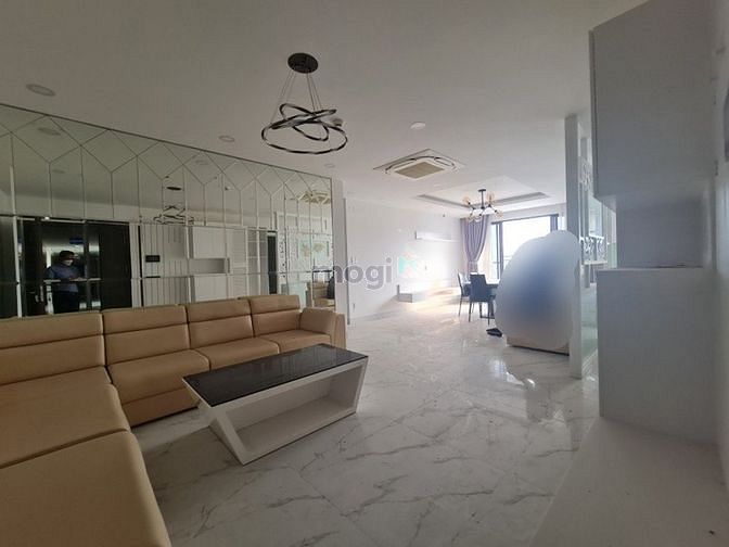 Bán Penthouse Nam Phúc 160m2 thiết kế 3PN 3WC. View biệt thự xanh mát.