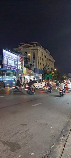Mặt tiền KD Bạch Đằng chợ Bà Chiểu_Bình Thạnh 78m2 Ngang3.5m. 24.9 tỷ